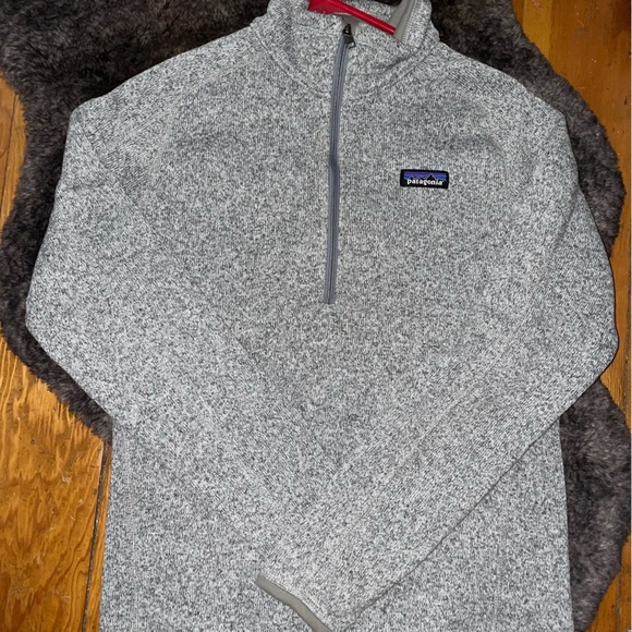 Women’s Patagonia 1/4 zip pullover - Picture 1 of 2